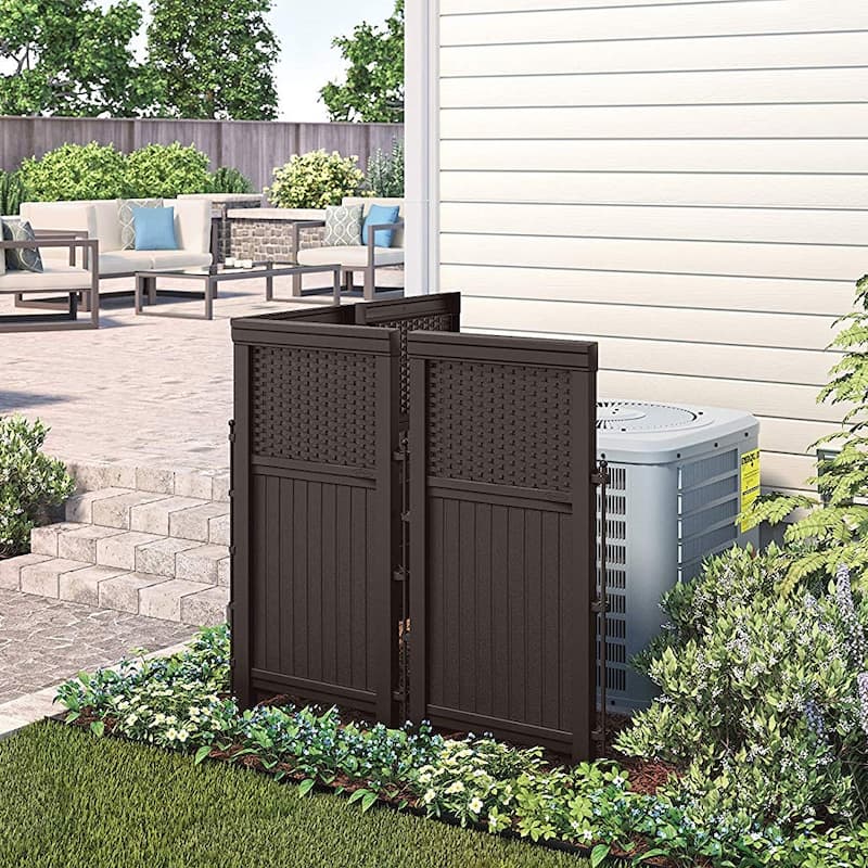 Suncast Backyard Patio Screen Gate w/ Backyard Patio Wicker Resin Storage Box - 26
