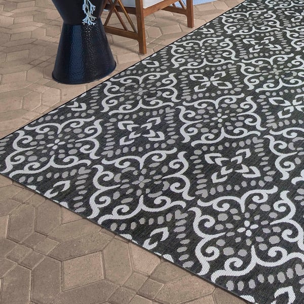 slide 2 of 116, Gertmenian Solterra Bohemian Moroccan Global Weather Resistant Polypropylene Flatweave Indoor/ Outdoor Area Rug Collection