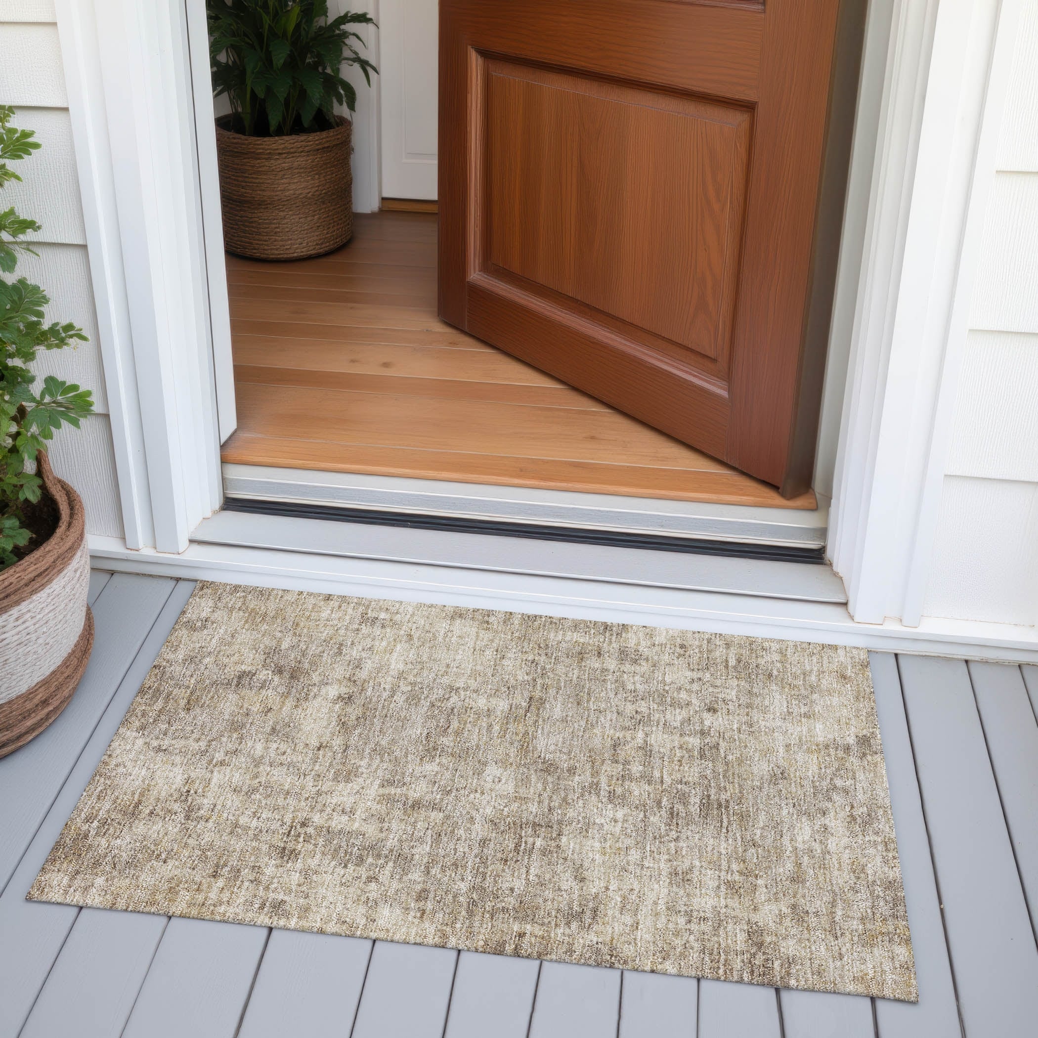 Machine Washable Indoor/Outdoor Solid Fusion Chantille Rug