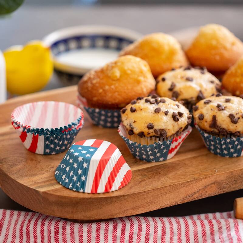 Chef Craft USA Flag-Patterned Paper Baking Cups, 50 Count Cupcake Liners