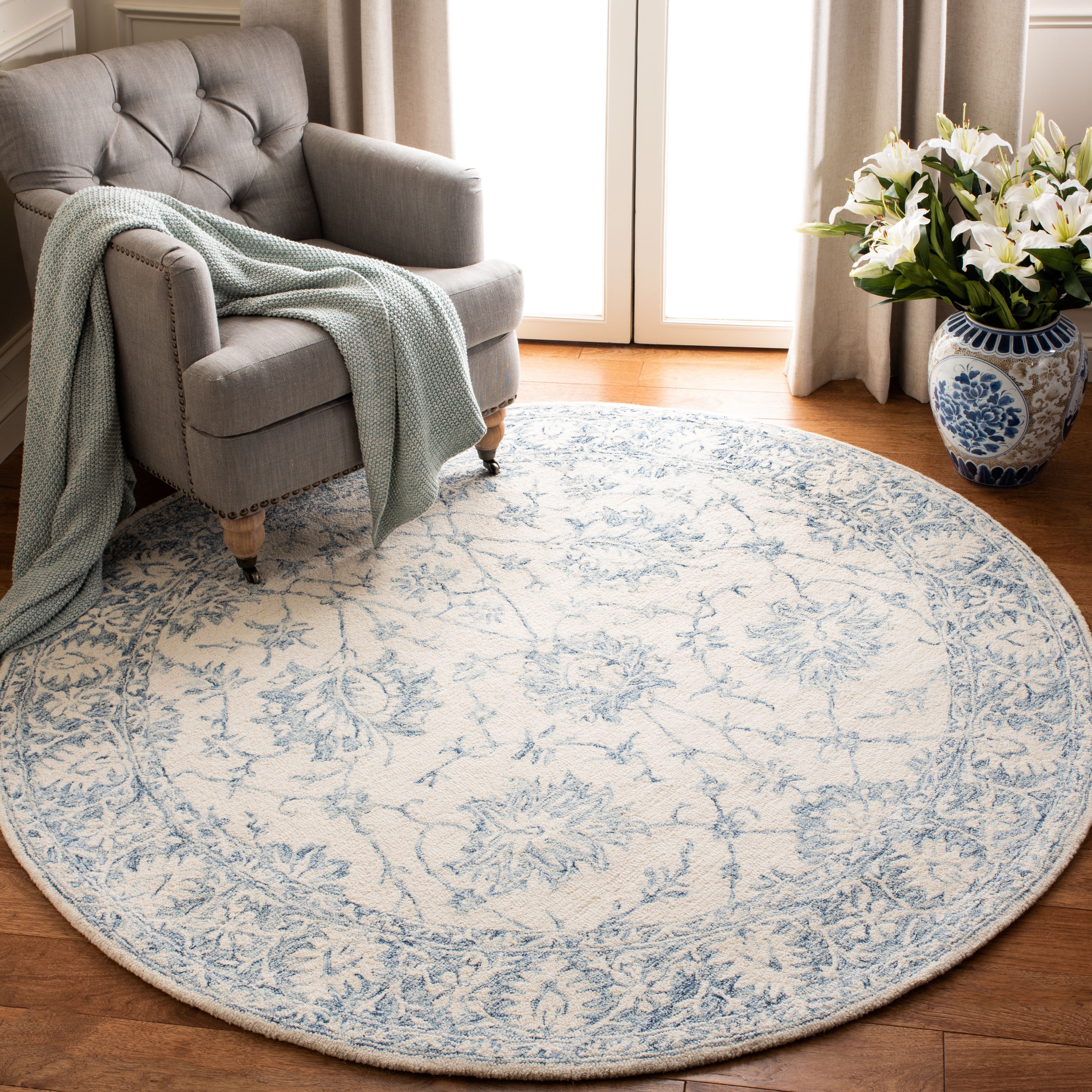 SAFAVIEH Blossom BLM112M Handmade Blue / Ivory Rug 6' round, 6' round -  Smith's Food and Drug