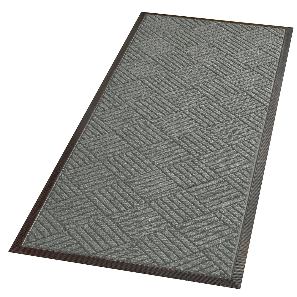 https://ak1.ostkcdn.com/images/products/is/images/direct/9b64a6db5e212886b56e9247c060c6e4a2f4f5f8/Rubber-Skid-Resistant-Tufted-Utility-Rug.jpg