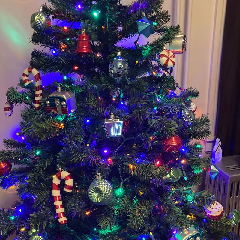 Medium Two-Tone Colorado Spruce Artificial Christmas Tree - 6' - Unlit - 6-to-7-feet