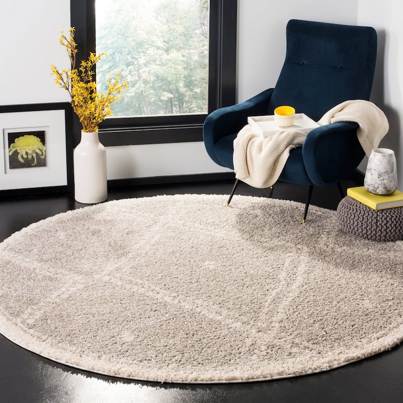 SAFAVIEH Arizona Shag Rudy 1.2-inch Thick Rug - 6'7" Round - Grey/Ivory