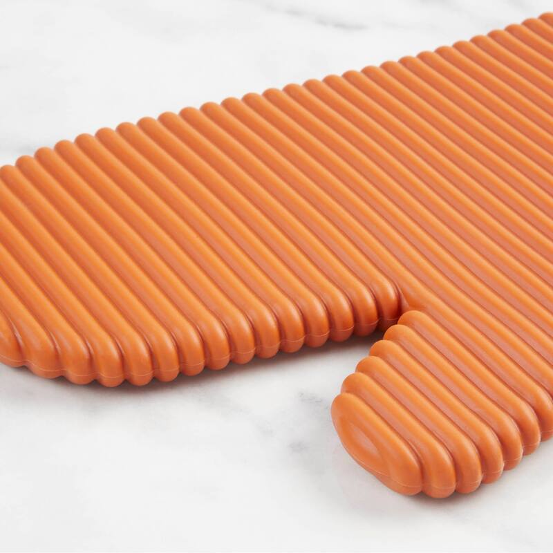 KitchenAid Ribbed Soft Silicone Oven Mitt 2-Pack Set, 7.5"x13"