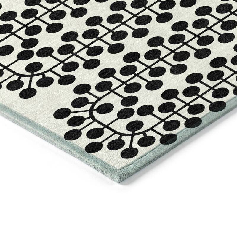 Machine Washable Indoor/ Outdoor Modern Ailey Chantille Rug
