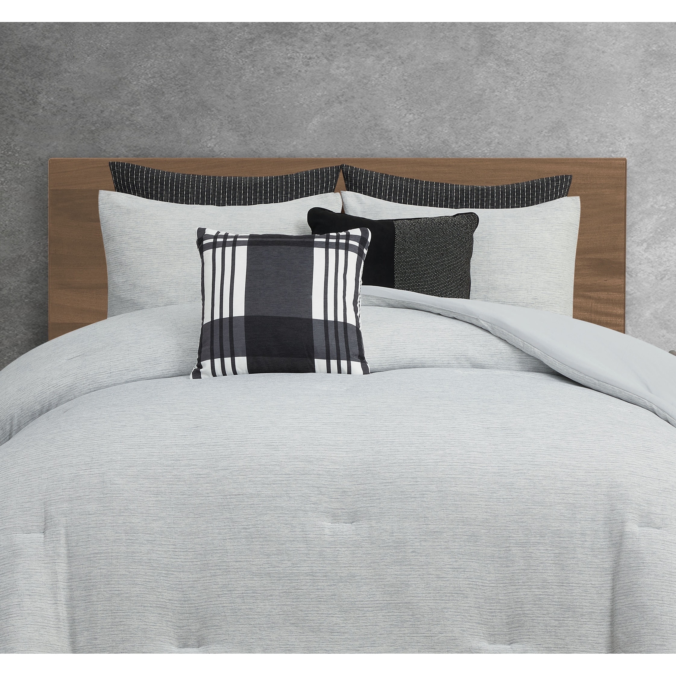 Shally 18" x 18" Decorative Pillow