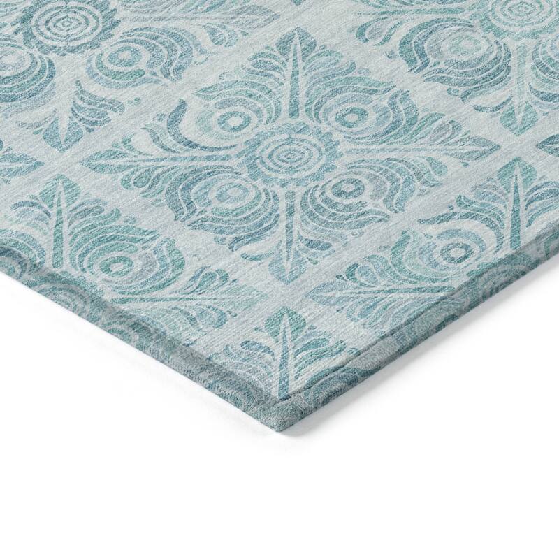 HomeRoots Medallion Transitional Rectangle Outdoor Rug