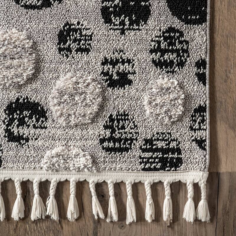 Nuloom Carli Modern Pebble Tasseled Area Rug