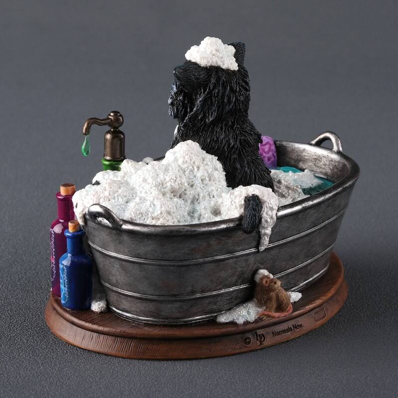 5.51 inches Width Polyresin Bath Time Figurine Multicolor Finish Figurine