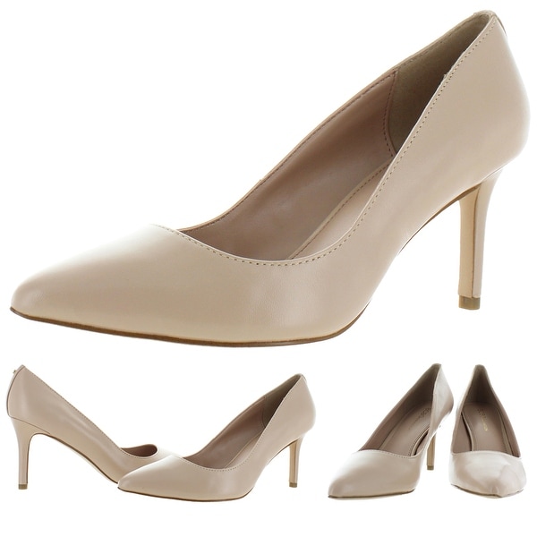 bcbg marci pump