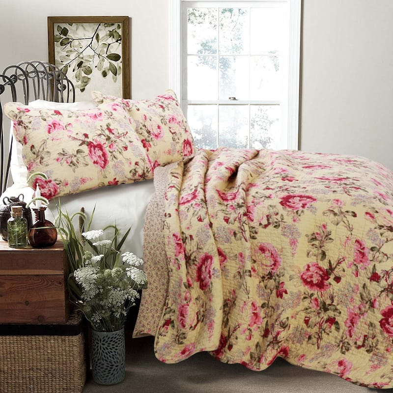 Porch & Den Gladiola Pink Rose Cottage Cotton Quilt Bedding Set