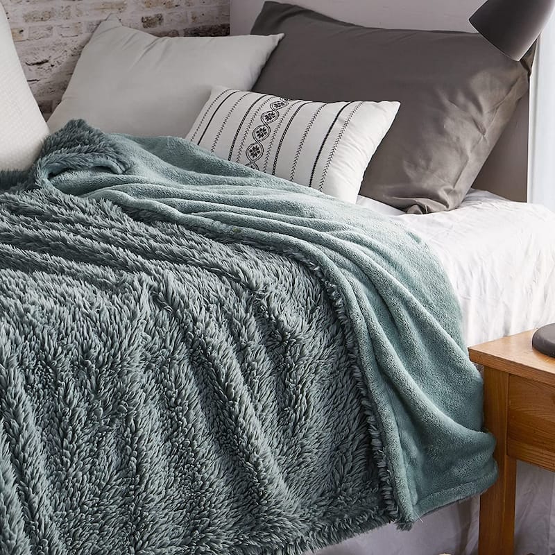 Puts This To Sleep® - Coma Inducer® Bed Blanket - Emerald Gray