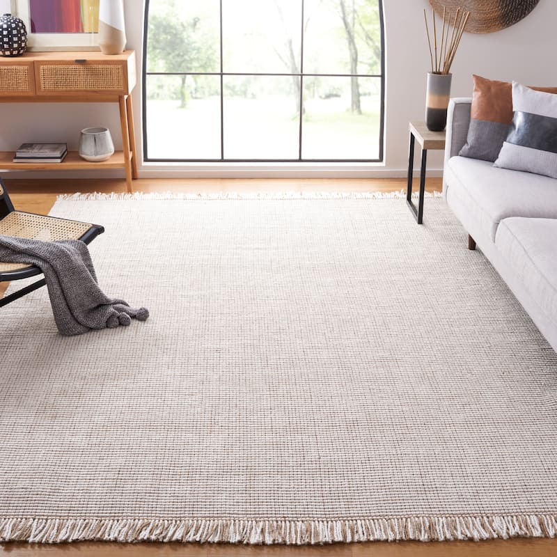 SAFAVIEH Handmade Natural Fiber Reneta Jute Fringe Rug - 8' x 10' - Ivory/Natural