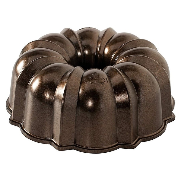 Nordic Ware Pro Cast Aluminum Original Bundt Pan Bakeware, 12 Cup, Bronze