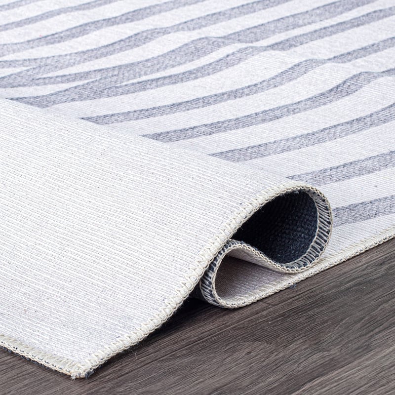 Contemporary Lines Machine Washable Area Rug