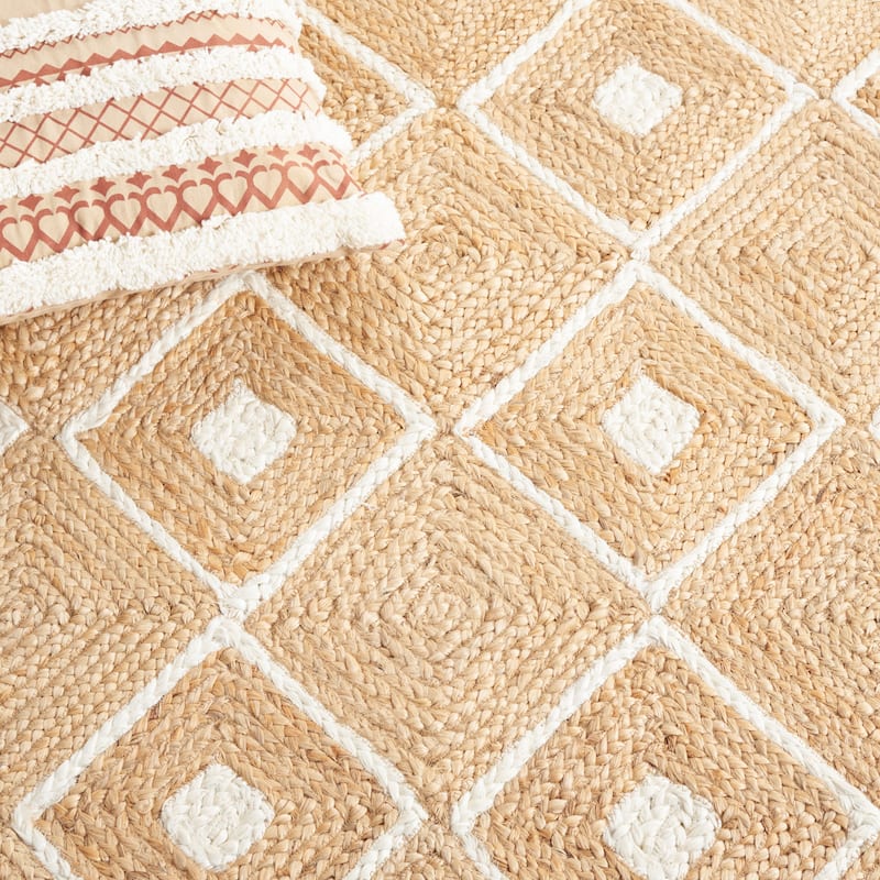 SAFAVIEH Handmade Natural Fiber Karis Farmhouse Boho Geometric Jute