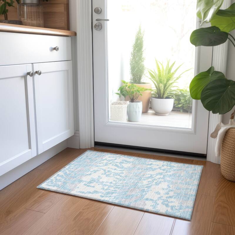 Machine Washable Indoor/ Outdoor Chantille Animal Print Abstract Rug