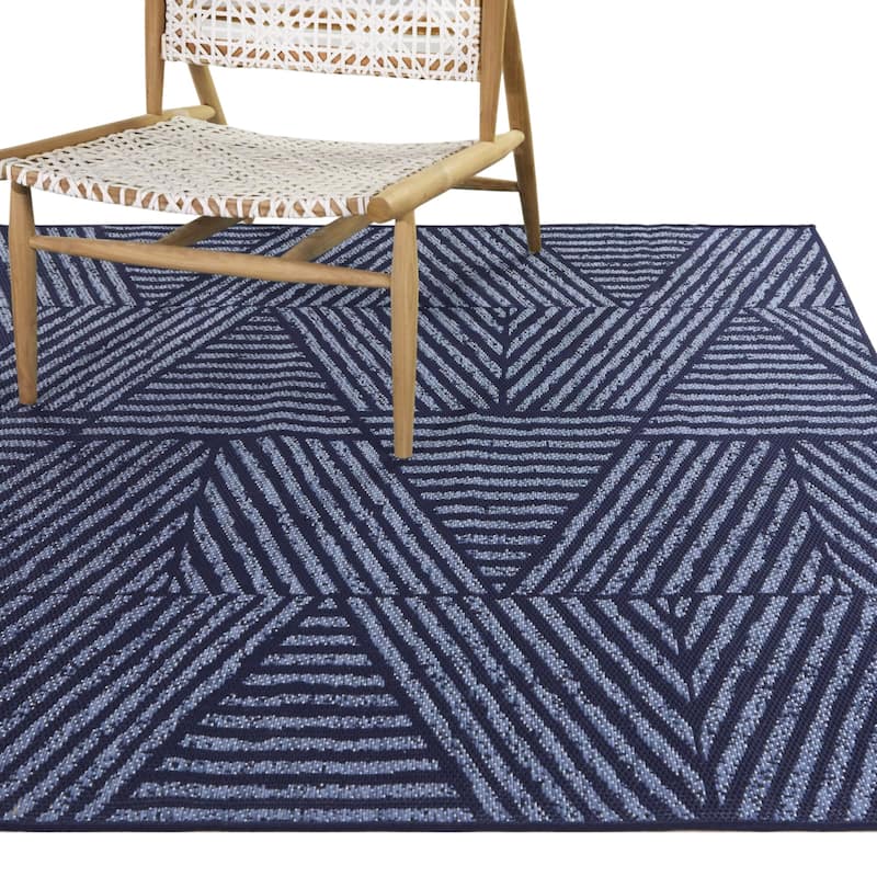Darcy Modern Stripe Indoor/Outdoor Area Rug