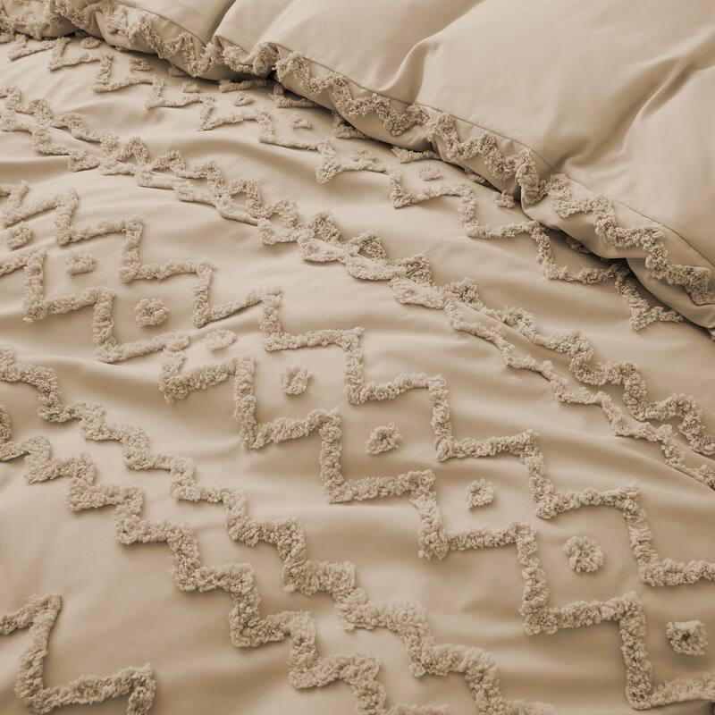 Tufted Clipped Jacquard Geometric Oversized Duvet Cover & Pillowcase Set
