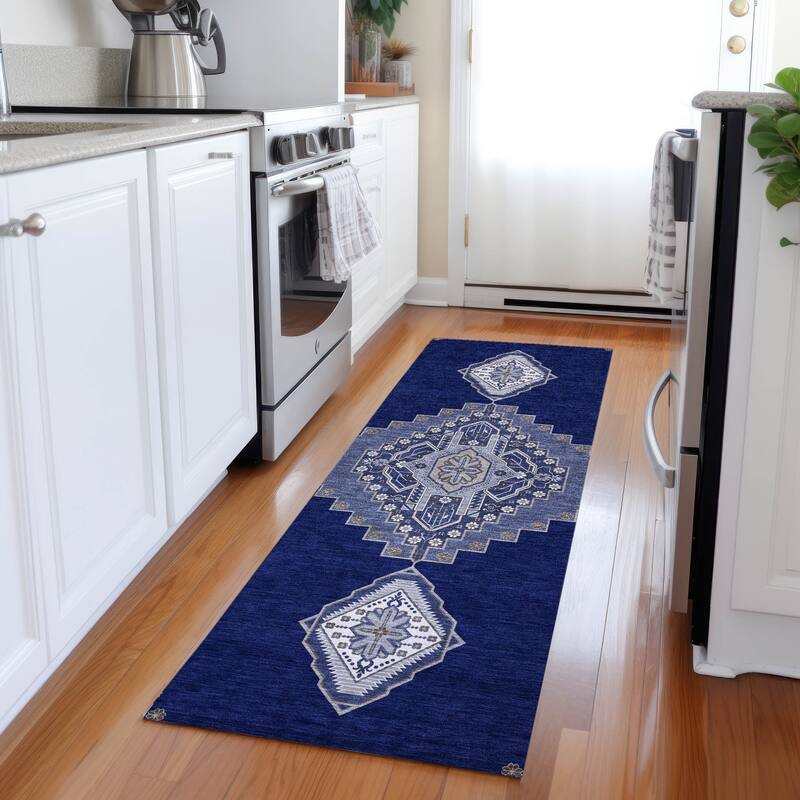 Machine Washable Indoor/ Outdoor Boho Traditional Chantille Rug