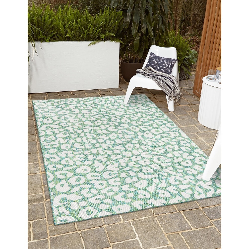 Outdoor Gallery Collection Area Rug