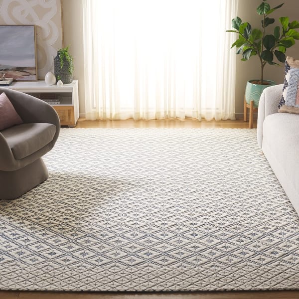 slide 2 of 21, SAFAVIEH Handmade Marbella Muyesser Boho Geometric Wool & Viscose Rug