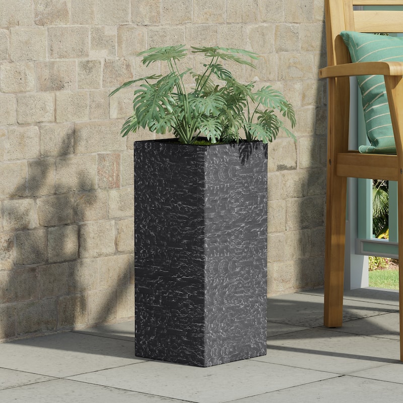 Flower pot，PLANTER，This garden urn planter allows for variation in height in your garden area - Gray