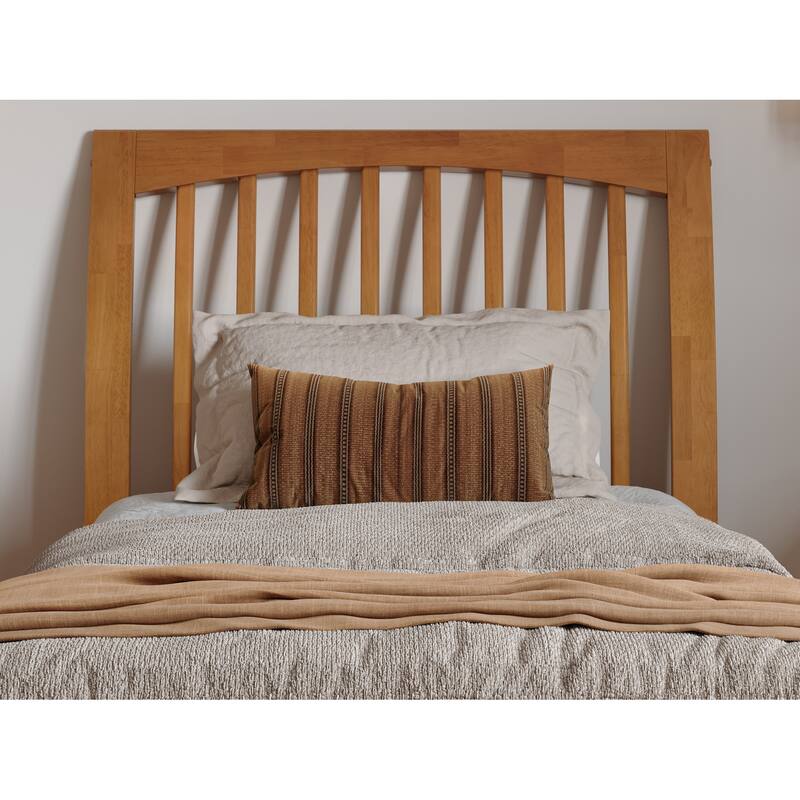 Roslyn Platform Bed with Panel Footboard and Storage Drawers