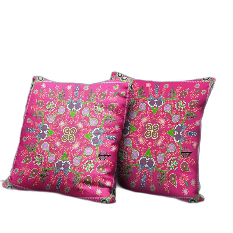 HomeRoots 16" x 16" Hot Pink Blown Seam Paisley Indoor Outdoor Throw Pillow - 16.00' X '5.00' X '16.00