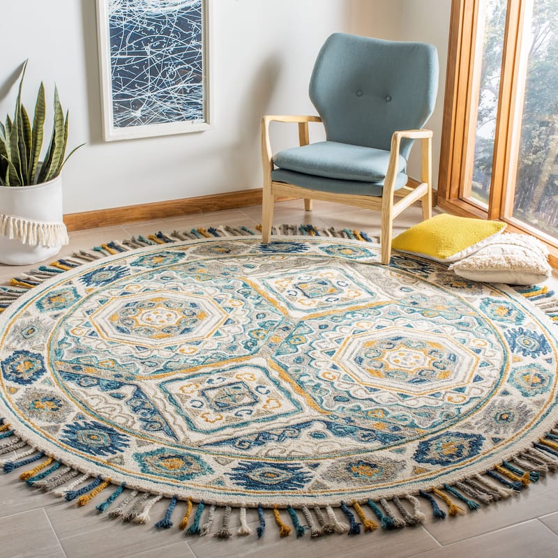 SAFAVIEH Handmade Aspen Elgard & Eclectic Tribal Wool Rug - 7' Round - Ivory/Charcoal