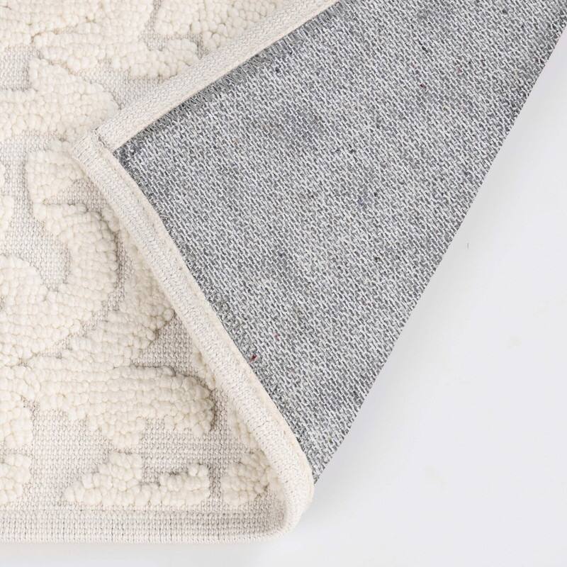 Blue Nile Mills Elegant Floral Scroll Textured Machine Washable Bath Rugs, Set of 2