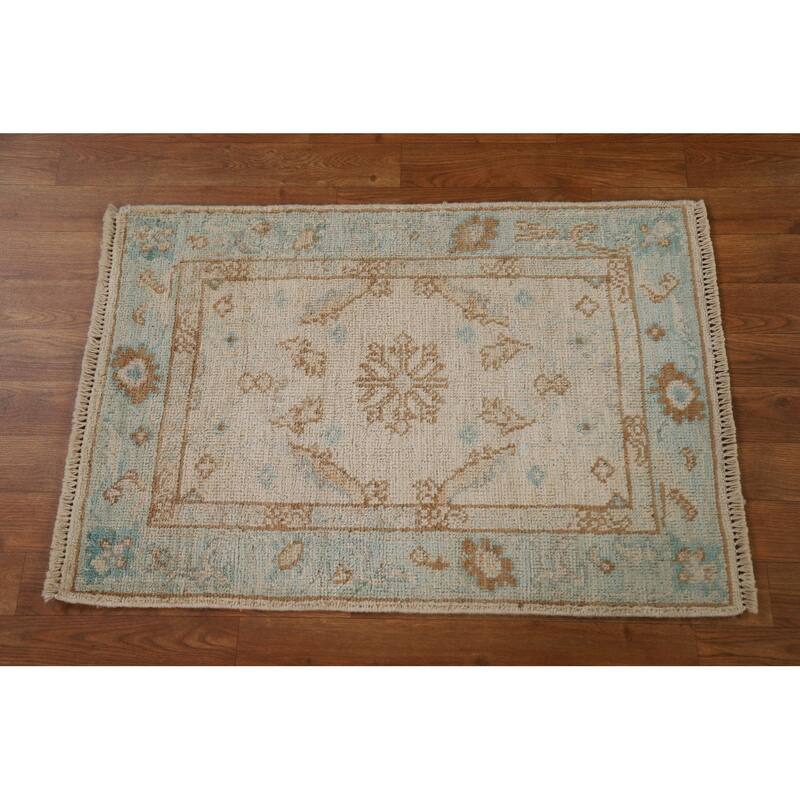 Hand Knotted Oriental 100% Wool Carpet Transitional Geometric Beige & Ivories Oushak Area Rug - 2' 11'' X 2' 0''