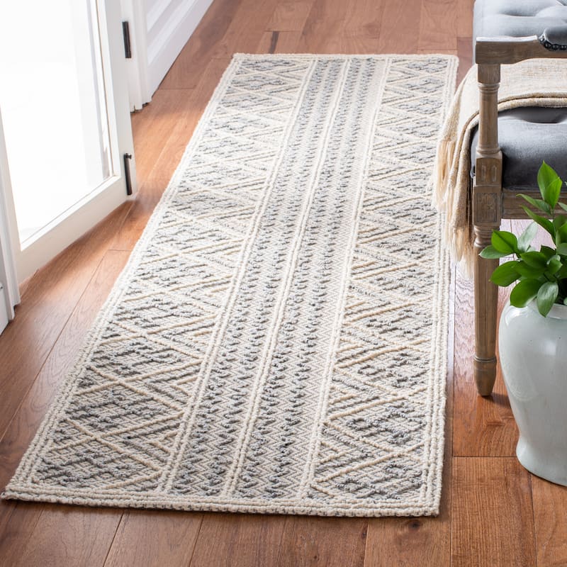 SAFAVIEH Handmade Trace Chiquita Wool/ Viscose Rug - 2'3" x 8' Runner - Grey/Beige