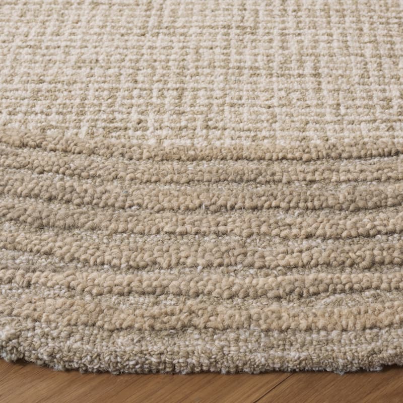 SAFAVIEH Handmade Ebony Dorith Border Wool Rug