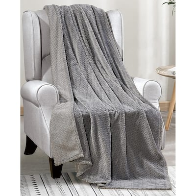 Décor&More Noble House Extra Heavy Chevron Braided Throw Blanket (50 inch x 60 inch ) - Grey