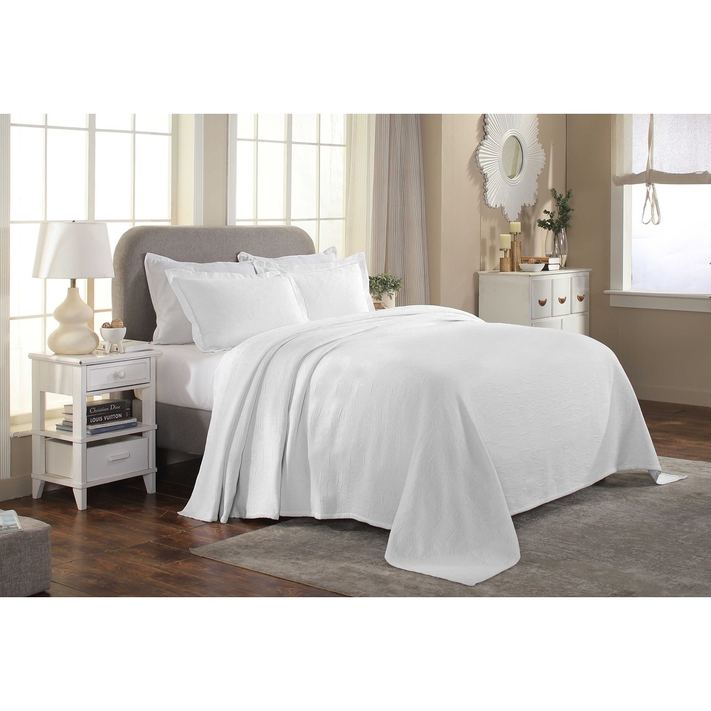Scroll Quilts and Bedspreads - Bed Bath & Beyond