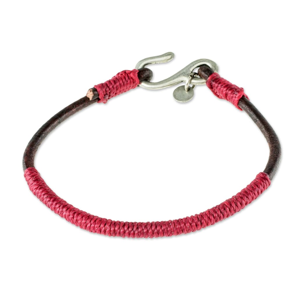 NOVICA Destination, Leather and macrame bracelet