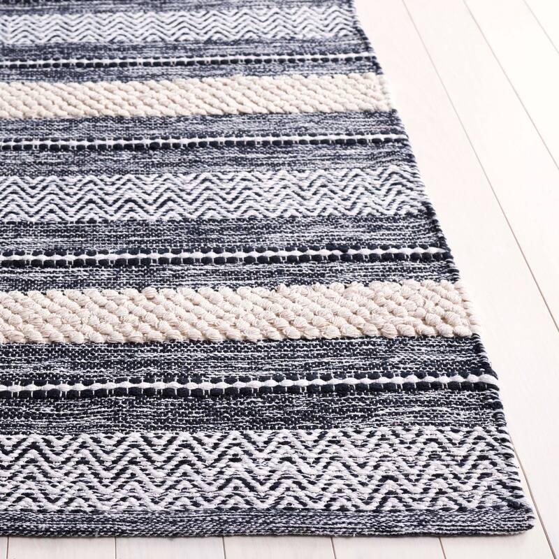 SAFAVIEH Handmade Montauk Robin Casual Cotton Rug