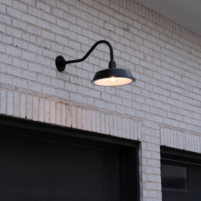 Cottage Modern Black 250 Lumens Solar Wall Sconce Barn Light