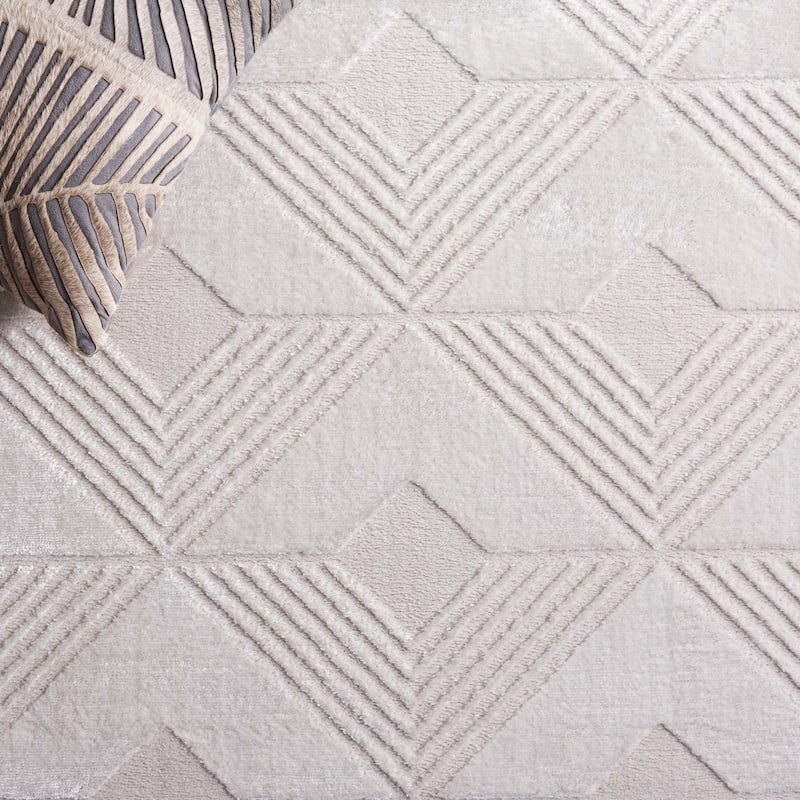 SAFAVIEH Saylor Azisa Modern Geometric Rug
