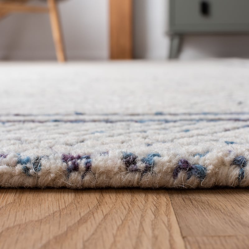 SAFAVIEH Handmade Abstract Yasmina Modern Wool Rug