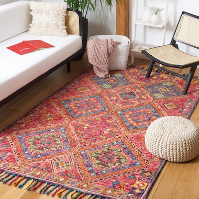 SAFAVIEH Handmade Aspen Leontina Boho Wool Tassel Rug
