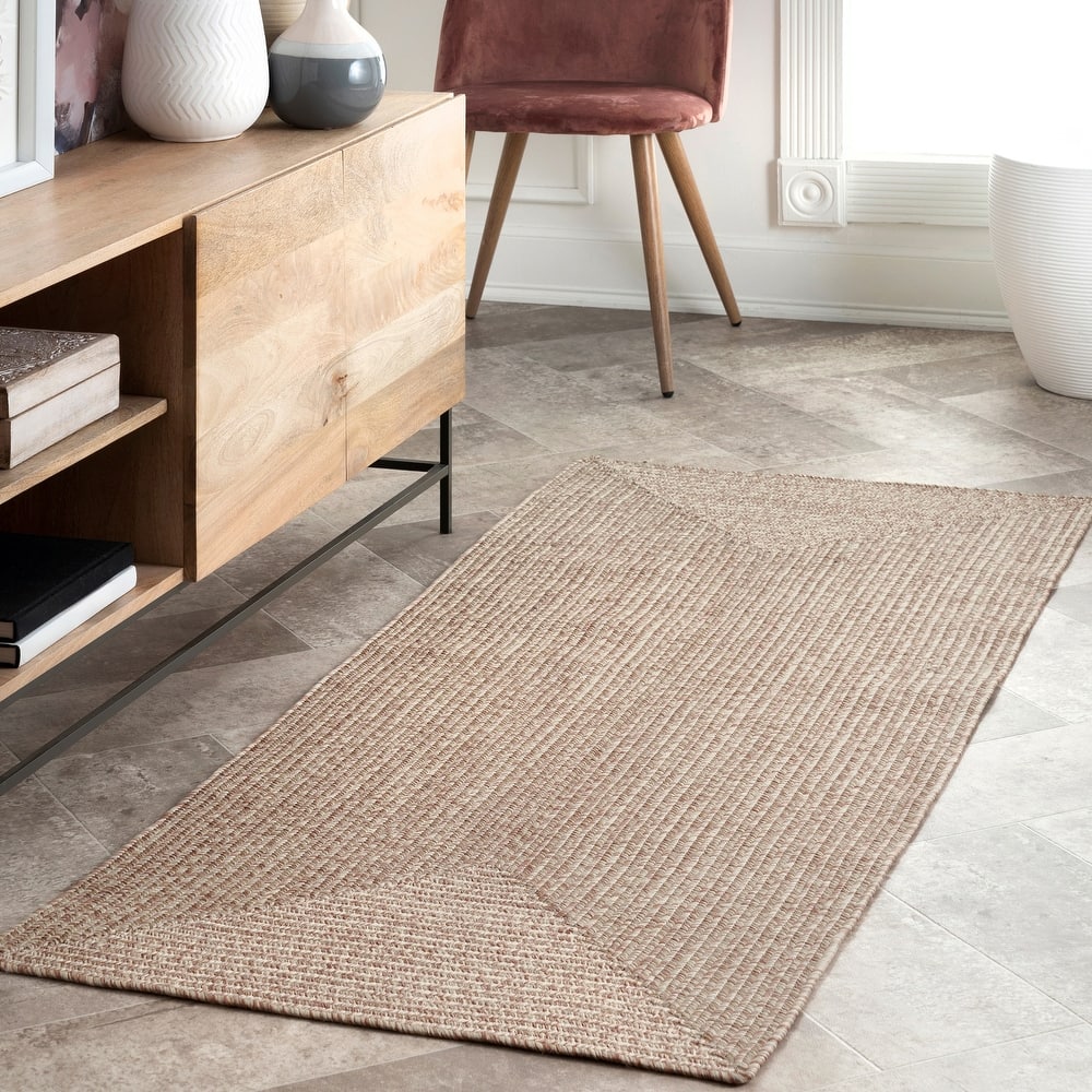 Nuloom Wynn Braided Indoor/Outdoor Area Rug