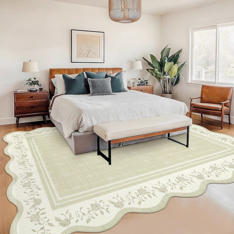Garvee Scalloped Rose Floral Bordered Area Rug
