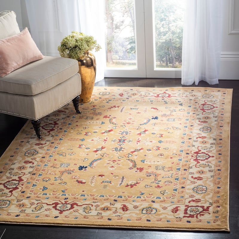 SAFAVIEH Austin Luice Traditional Oriental Rug - 4' x 5'7" - Beige/Cream