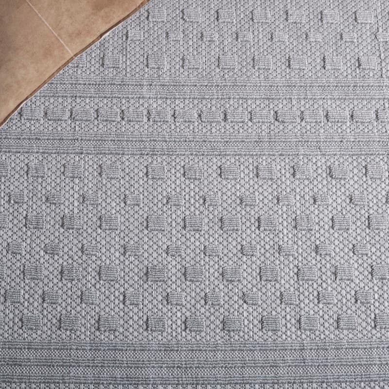 SAFAVIEH Milos Rosabelle Casual Rug
