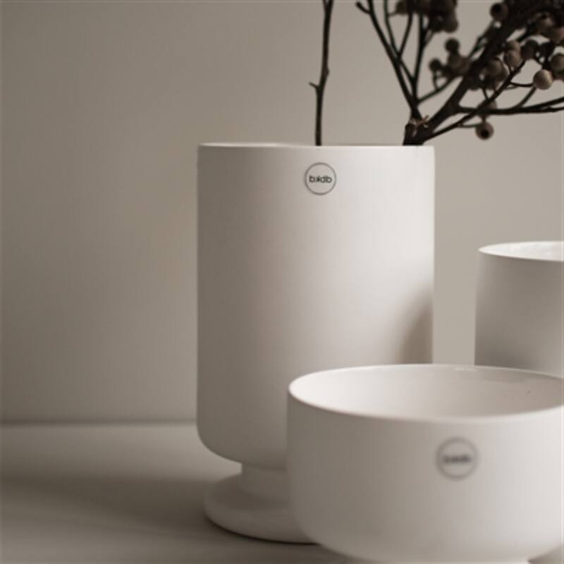 Ceramic Planter with Pedestal - 9.5" - White