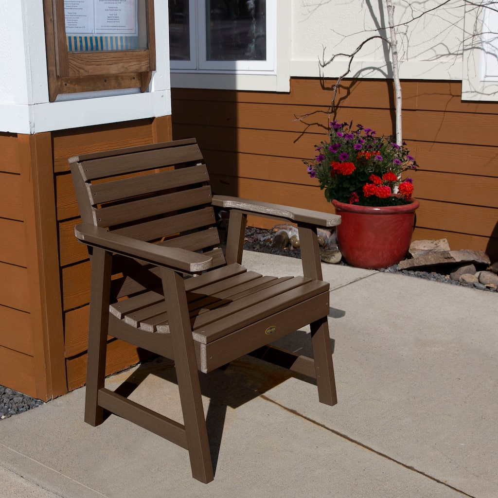 Highwood Commercial Grade Glennville Lounge Chair