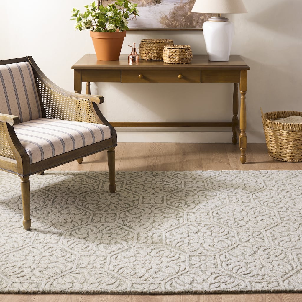 Martha Stewart by SAFAVIEH Handmade Querine Wool Area Rug